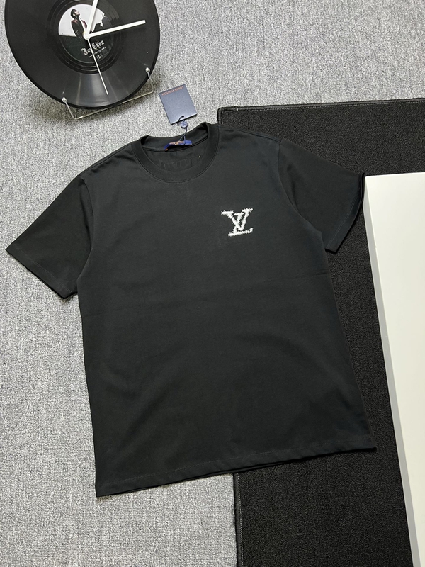 ブランドTシャツ側面デザイン